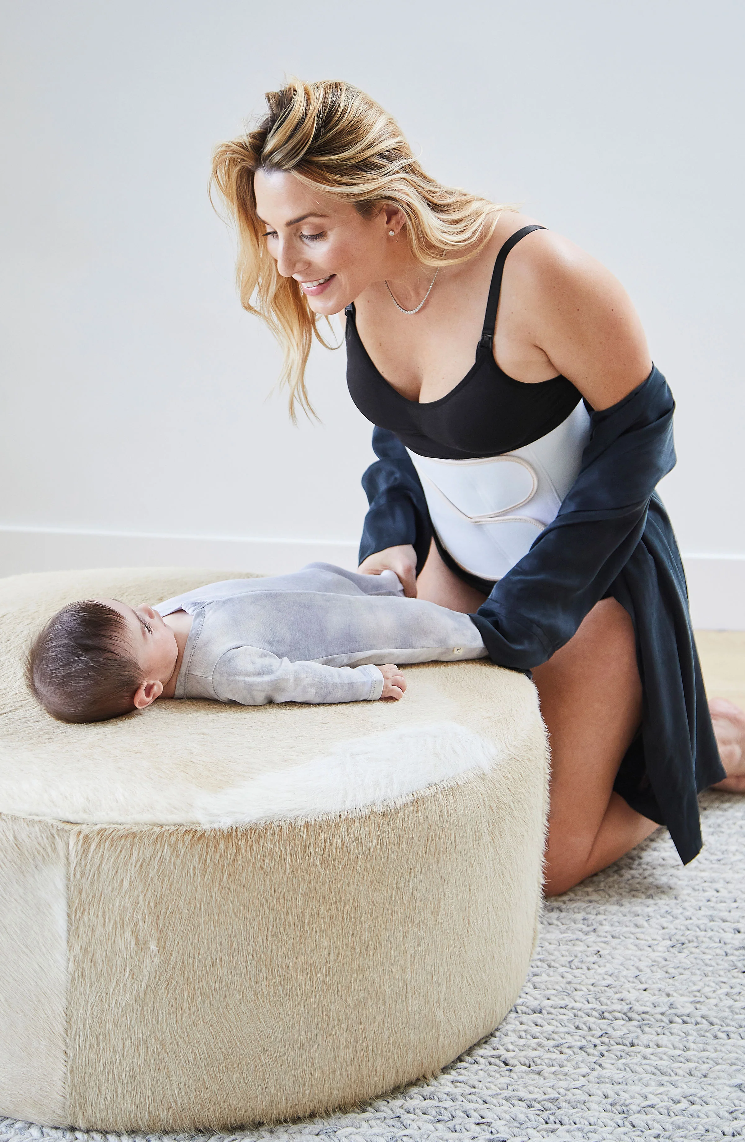 Shortie Postpartum Belly Wrap for Shorter Torsos